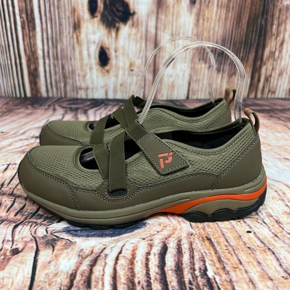 Propet Poppy Mesh Hiking Slip On Sneakers NIB Size 6.5